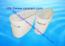 aluminum titanate ceramic casting ladle for conveying liquid aluminum